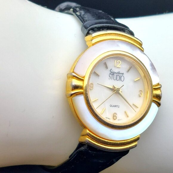 Vintage Signature Studio Quartz Watch Gold & Silver Tone Black Leather Strap - Picture 3 of 10